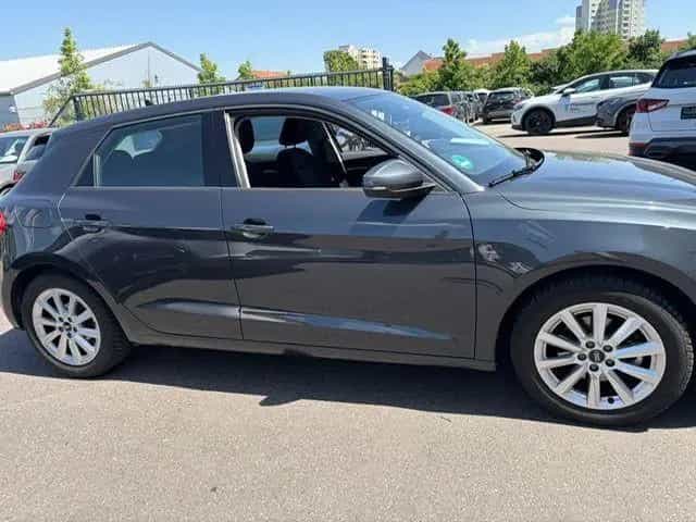 Audi A1 Sportback 30 TFSI LED KAMERA SITZHEIZUNG 11/2021-photo-3