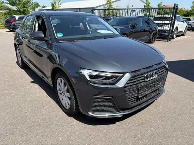 Audi A1 Sportback 30 TFSI LED KAMERA SITZHEIZUNG 11/2021-photo-4