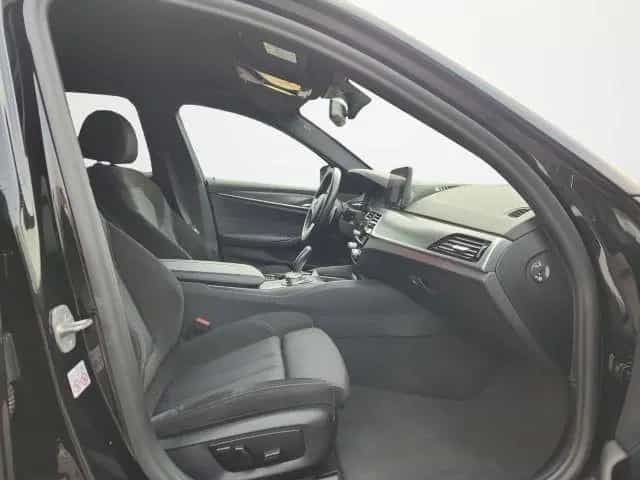 BMW 520 d Touring M-Sport Mild-Hybrid 05/2021-photo-15
