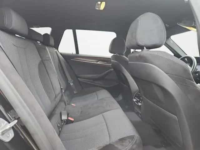 BMW 520 d Touring M-Sport Mild-Hybrid 05/2021-photo-1