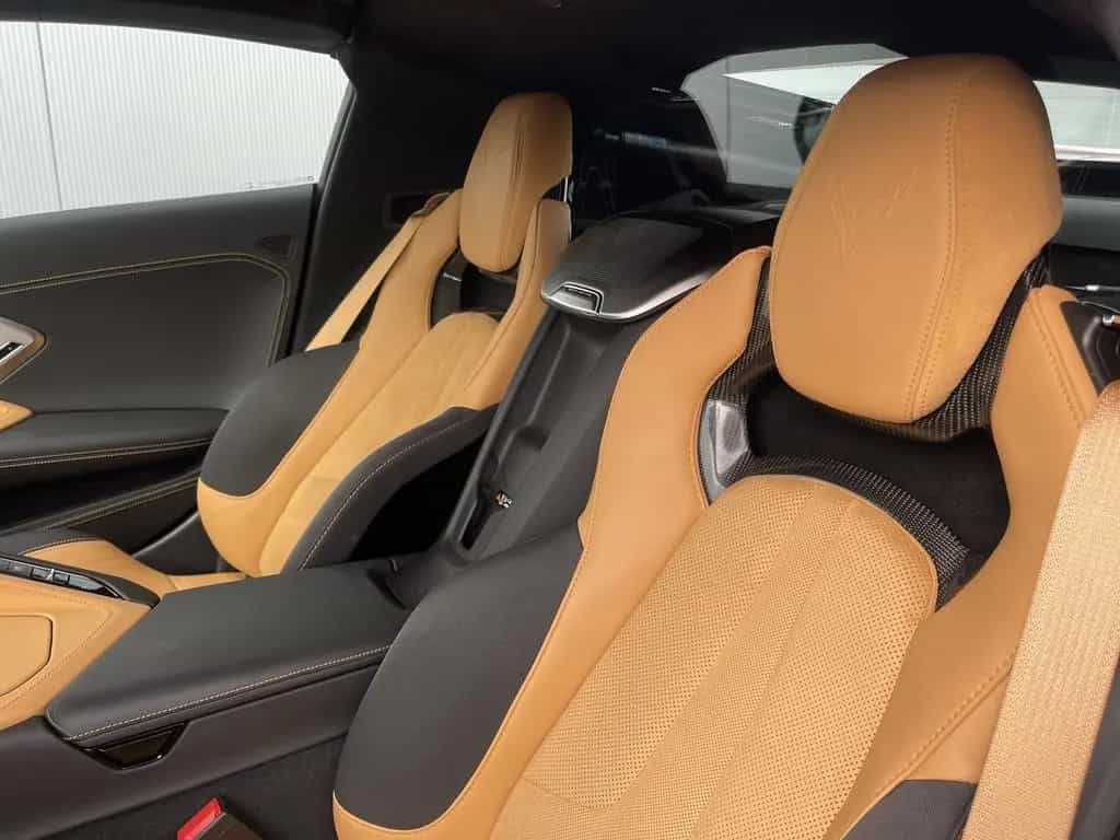 Corvette C8 Coupe 6,2V8 sehr gepflegt 01/2022-photo-10