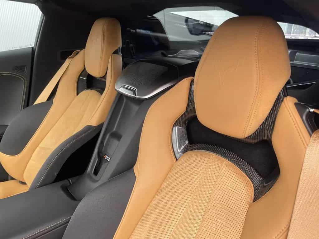 Corvette C8 Coupe 6,2V8 sehr gepflegt 01/2022-photo-11