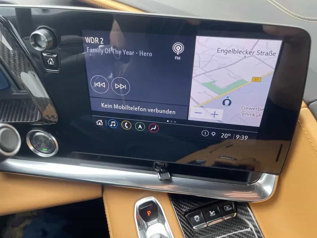 Corvette C8 Coupe 6,2V8 sehr gepflegt 01/2022-photo-13
