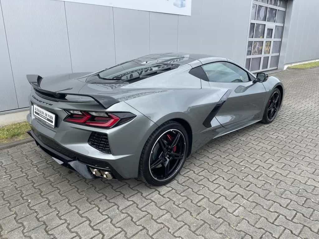 Corvette C8 Coupe 6,2V8 sehr gepflegt 01/2022-photo-15