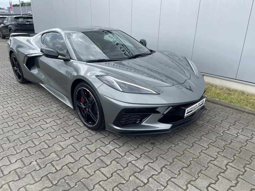 Corvette C8 Coupe 6,2V8 sehr gepflegt 01/2022-photo-17