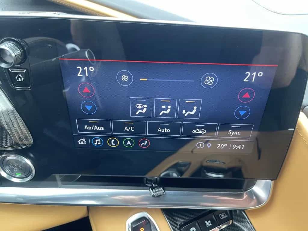 Corvette C8 Coupe 6,2V8 sehr gepflegt 01/2022-photo-27