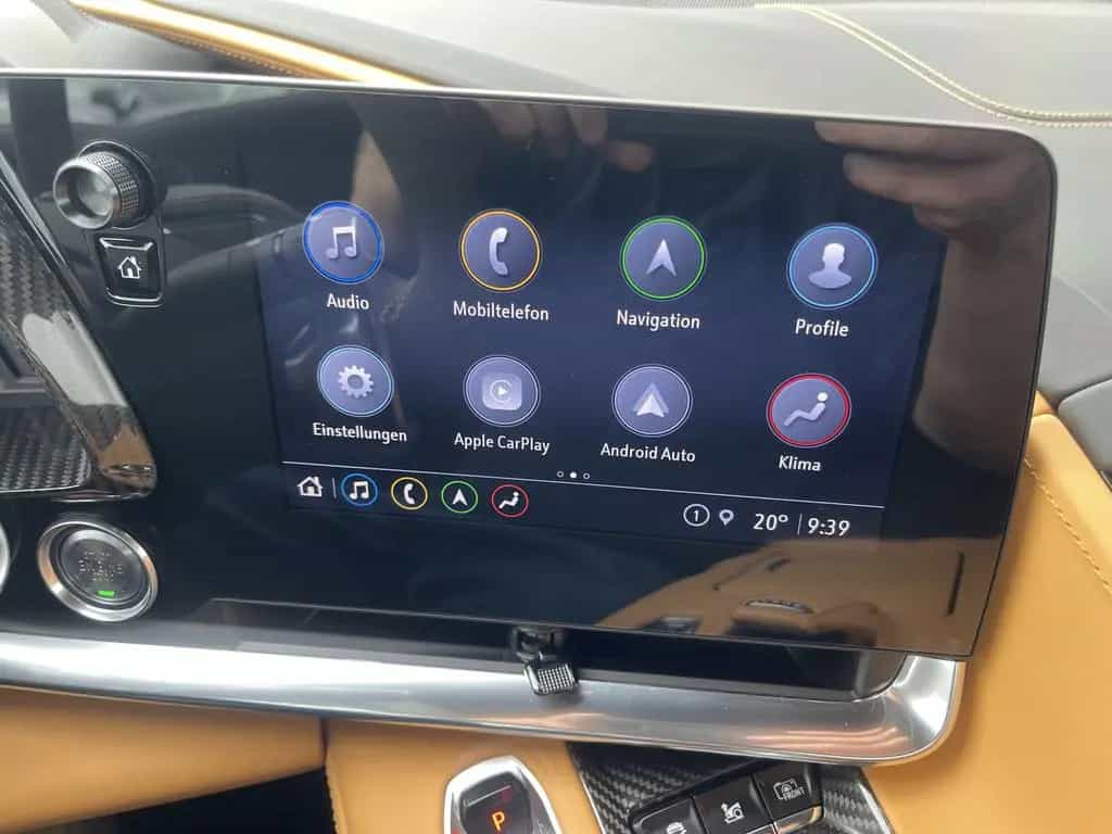 Corvette C8 Coupe 6,2V8 sehr gepflegt 01/2022-photo-29