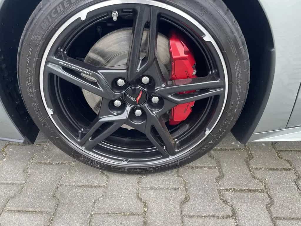 Corvette C8 Coupe 6,2V8 sehr gepflegt 01/2022-photo-5