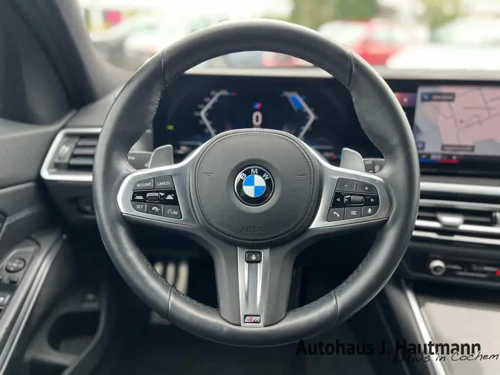 BMW 320 d xDrive Touring M SPORT *FACEL.*STH*HUP*ACC 09/2022-photo-12