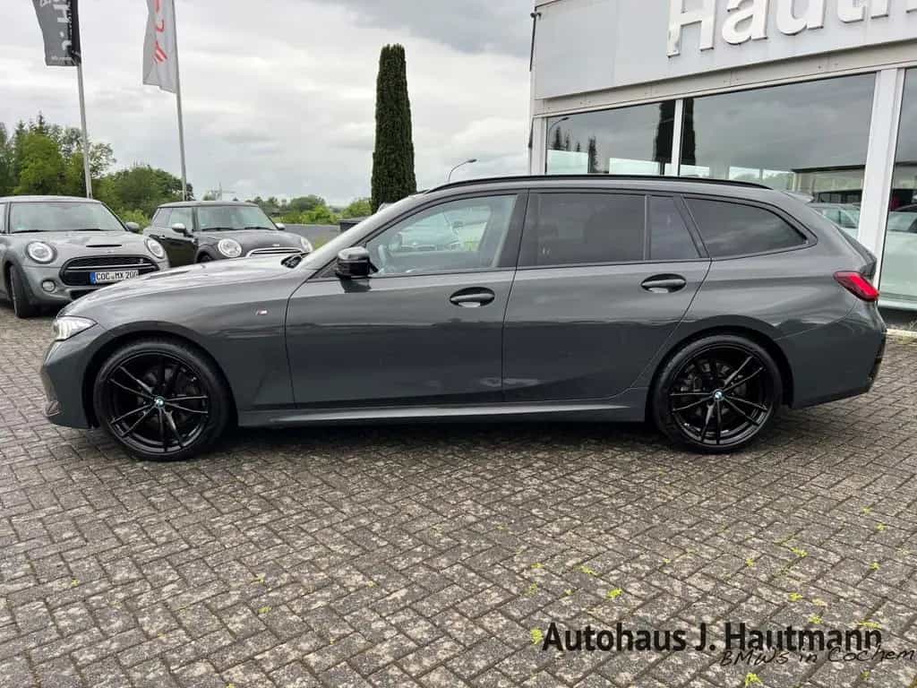 BMW 320 d xDrive Touring M SPORT *FACEL.*STH*HUP*ACC 09/2022-photo-2