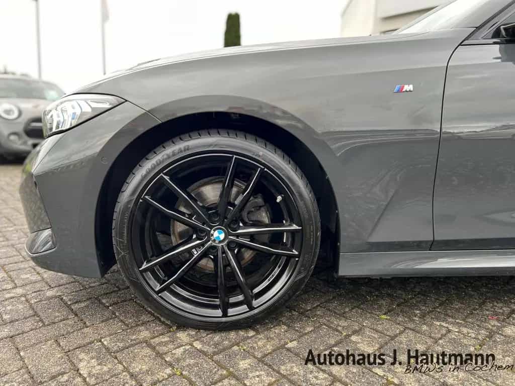 BMW 320 d xDrive Touring M SPORT *FACEL.*STH*HUP*ACC 09/2022-photo-3