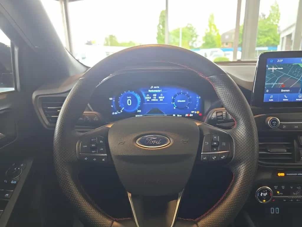 Ford Focus Turnier ST-Line X AHK-klappbar El. Panodac 07/2021-photo-11