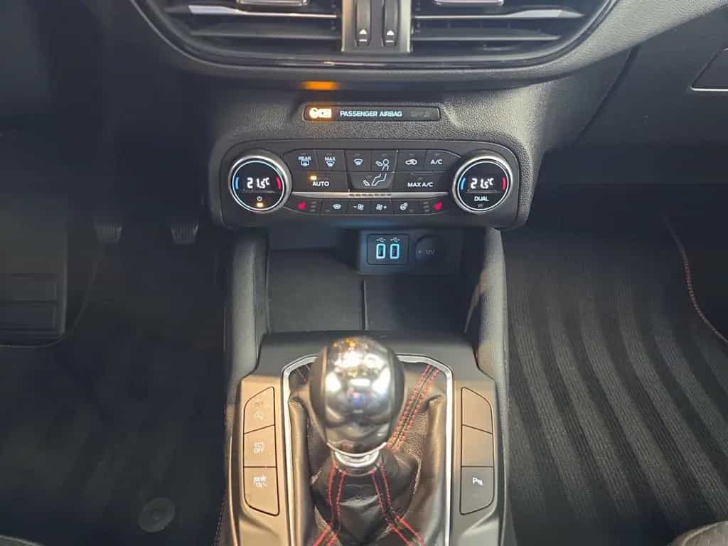 Ford Focus Turnier ST-Line X AHK-klappbar El. Panodac 07/2021-photo-13