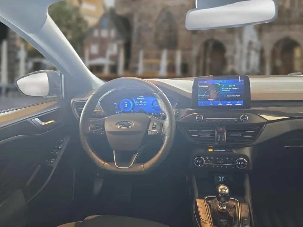 Ford Focus Turnier ST-Line X AHK-klappbar El. Panodac 07/2021-photo-8
