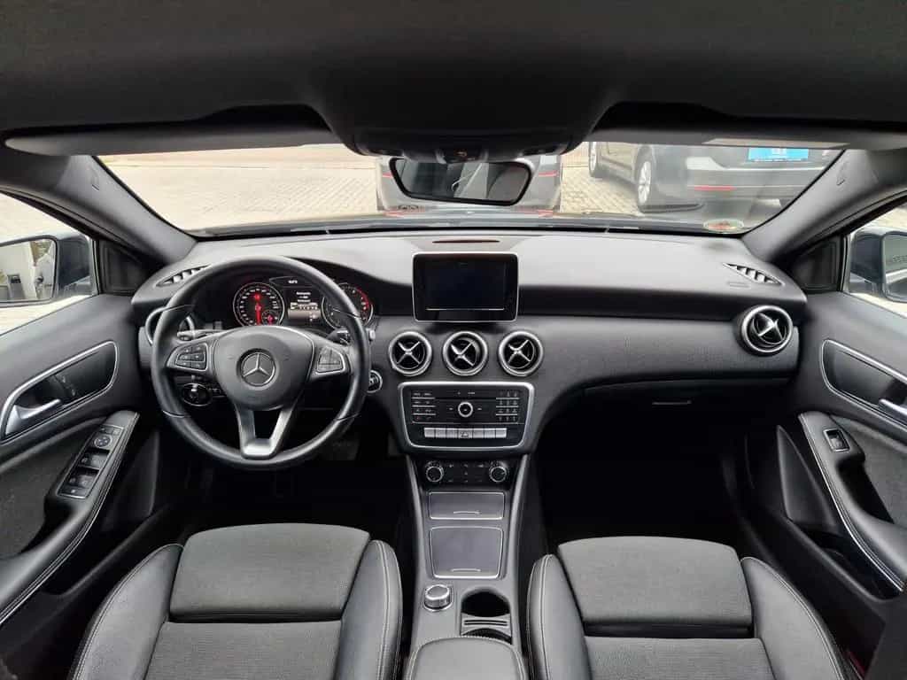 Mercedes-Benz A 180 +Automatik+Scheckheft+Kamera+HU und Öl neu 07/2016-photo-20