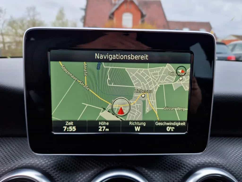 Mercedes-Benz A 180 +Automatik+Scheckheft+Kamera+HU und Öl neu 07/2016-photo-21