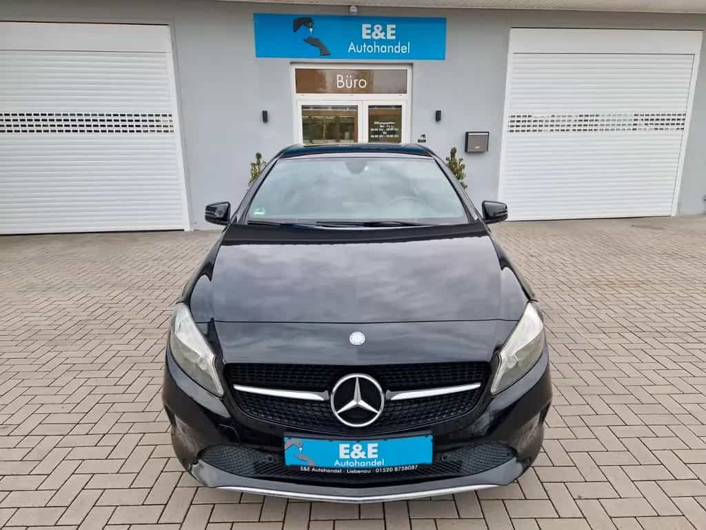 Mercedes-Benz A 180 +Automatik+Scheckheft+Kamera+HU und Öl neu 07/2016-photo-7