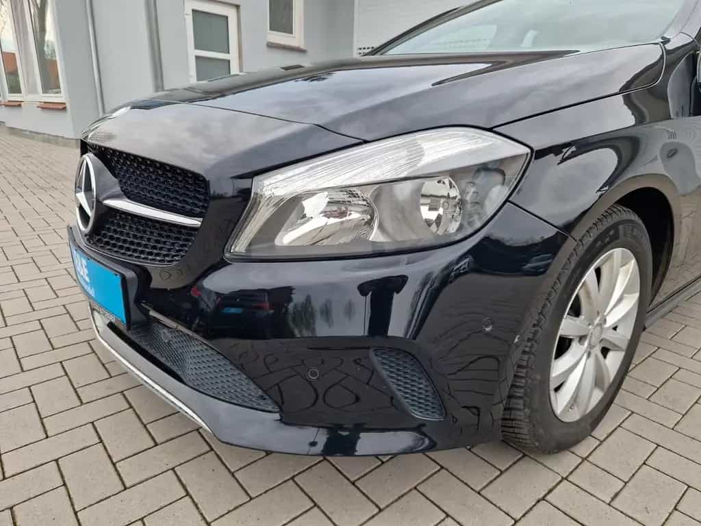 Mercedes-Benz A 180 +Automatik+Scheckheft+Kamera+HU und Öl neu 07/2016-photo-8