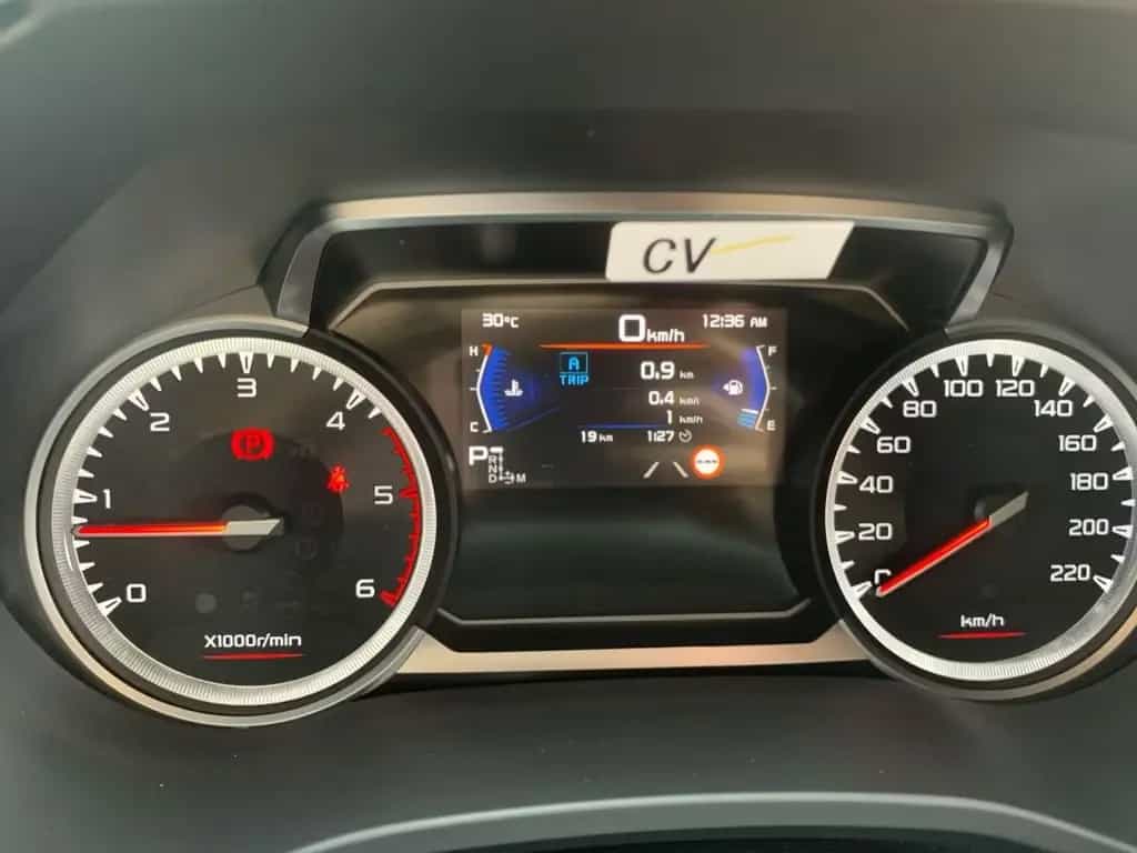Isuzu D-Max Double Cab 4WD AT V-Cross Kamera SHZ AHK A 05/2025-photo-8