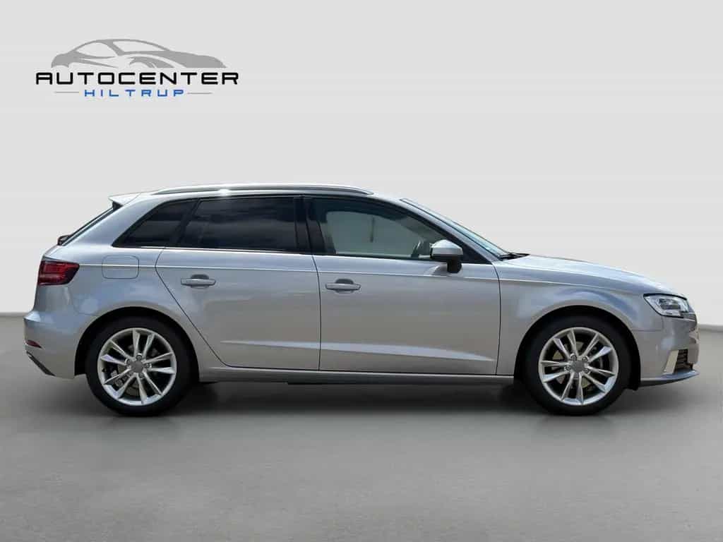 Audi A3 Sportback 35 TFSI sport/Navi/SHZ/ 01/2019-photo-2