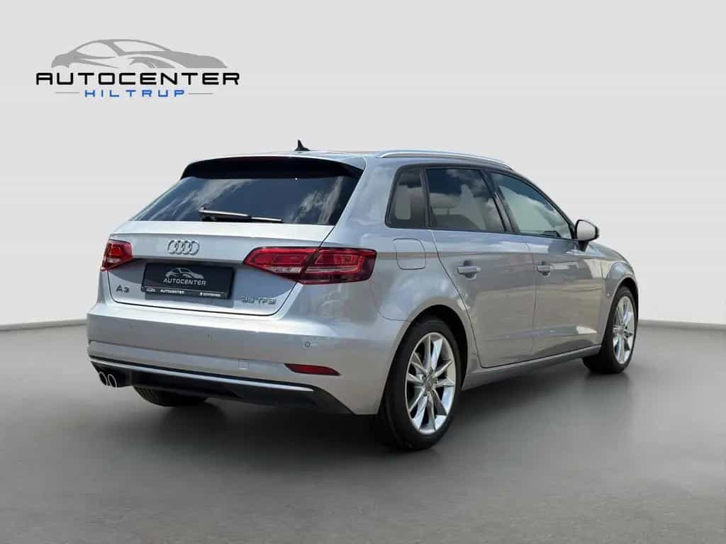 Audi A3 Sportback 35 TFSI sport/Navi/SHZ/ 01/2019-photo-4