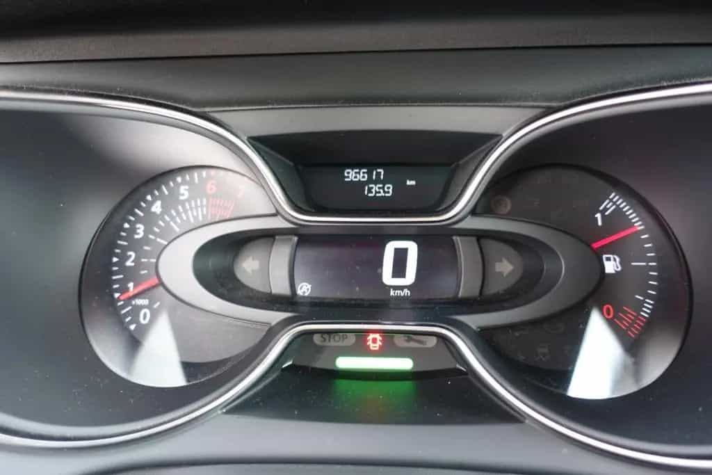 Renault Captur Intens | NAVI | LED | BOSE | Kamera 08/2018-photo-11