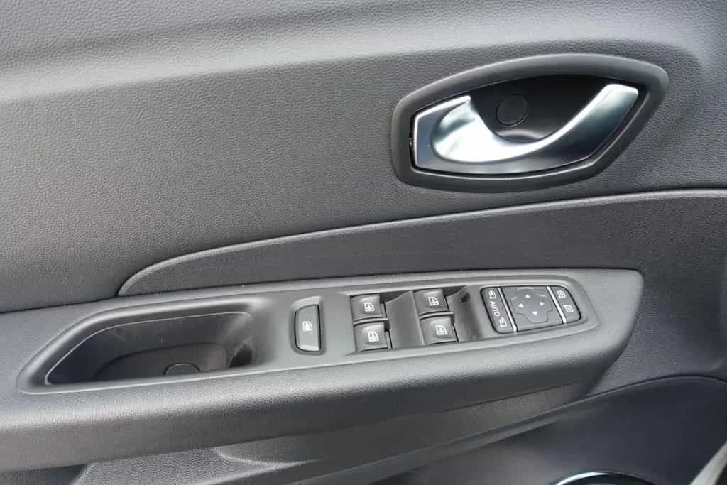 Renault Captur Intens | NAVI | LED | BOSE | Kamera 08/2018-photo-7