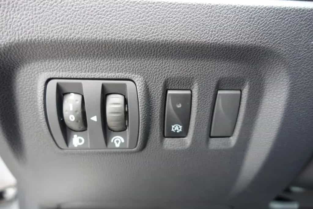 Renault Captur Intens | NAVI | LED | BOSE | Kamera 08/2018-photo-8
