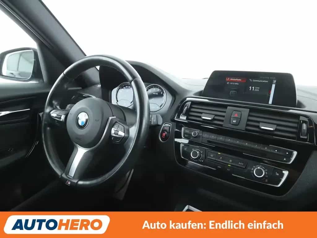BMW 120 1er 120i Edition M Sport Shadow*NAVI*PDC*SHZ* 12/2017-photo-12