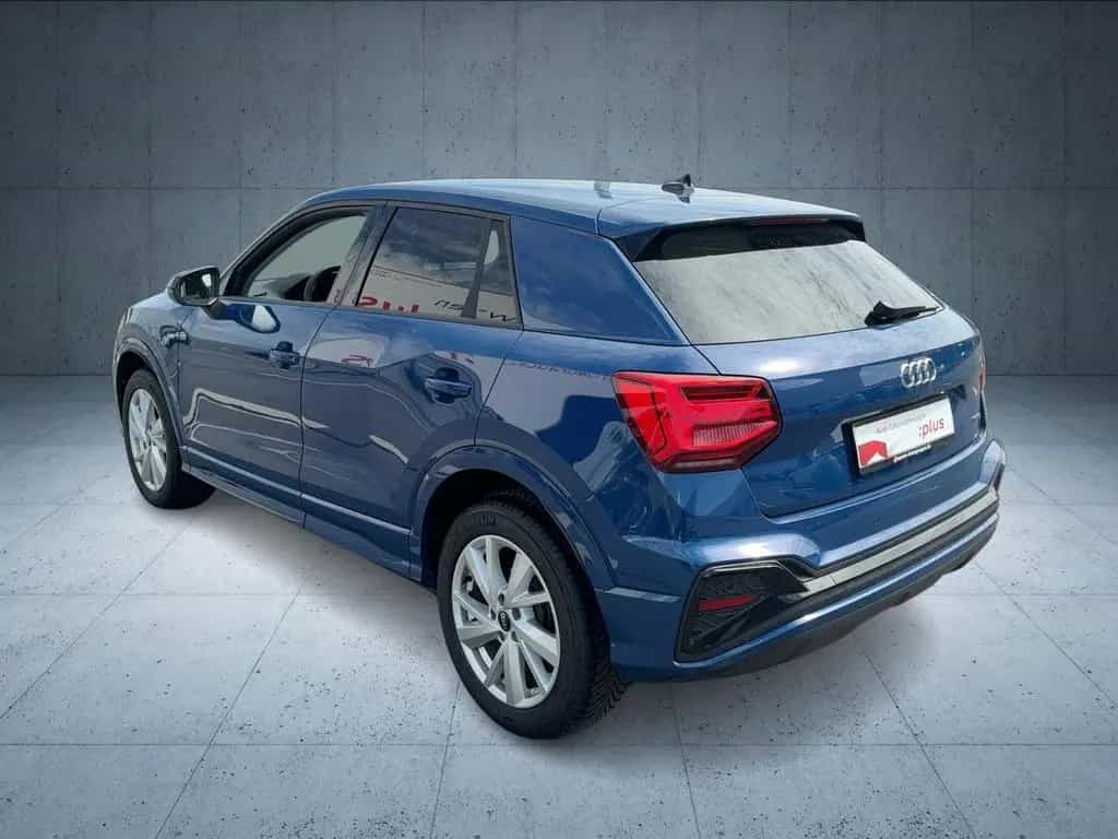 Audi Q2 S line 40 TFSI qu. S tr. Matrix AHK 19 Cam 09/2025-photo-3