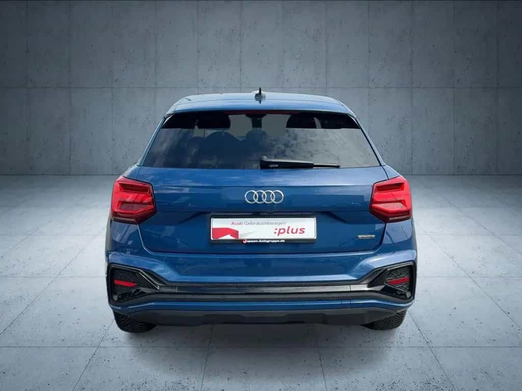 Audi Q2 S line 40 TFSI qu. S tr. Matrix AHK 19 Cam 09/2025-photo-4
