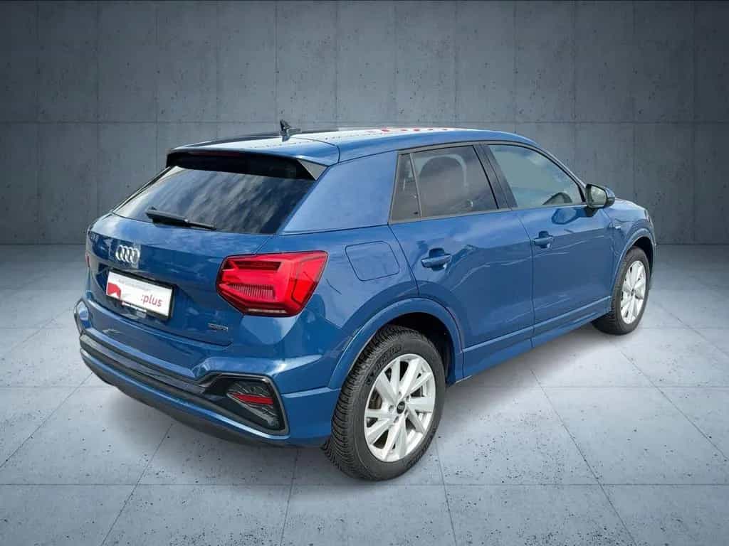 Audi Q2 S line 40 TFSI qu. S tr. Matrix AHK 19 Cam 09/2025-photo-5