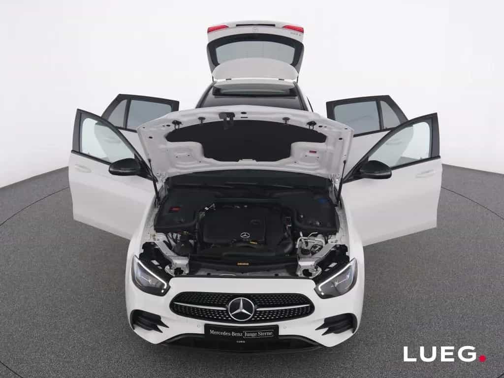 Mercedes-Benz E 200 T AMG+MBUXHighEd+Pano+LED-HP+Night+Mem+RFK 04/2022-photo-11