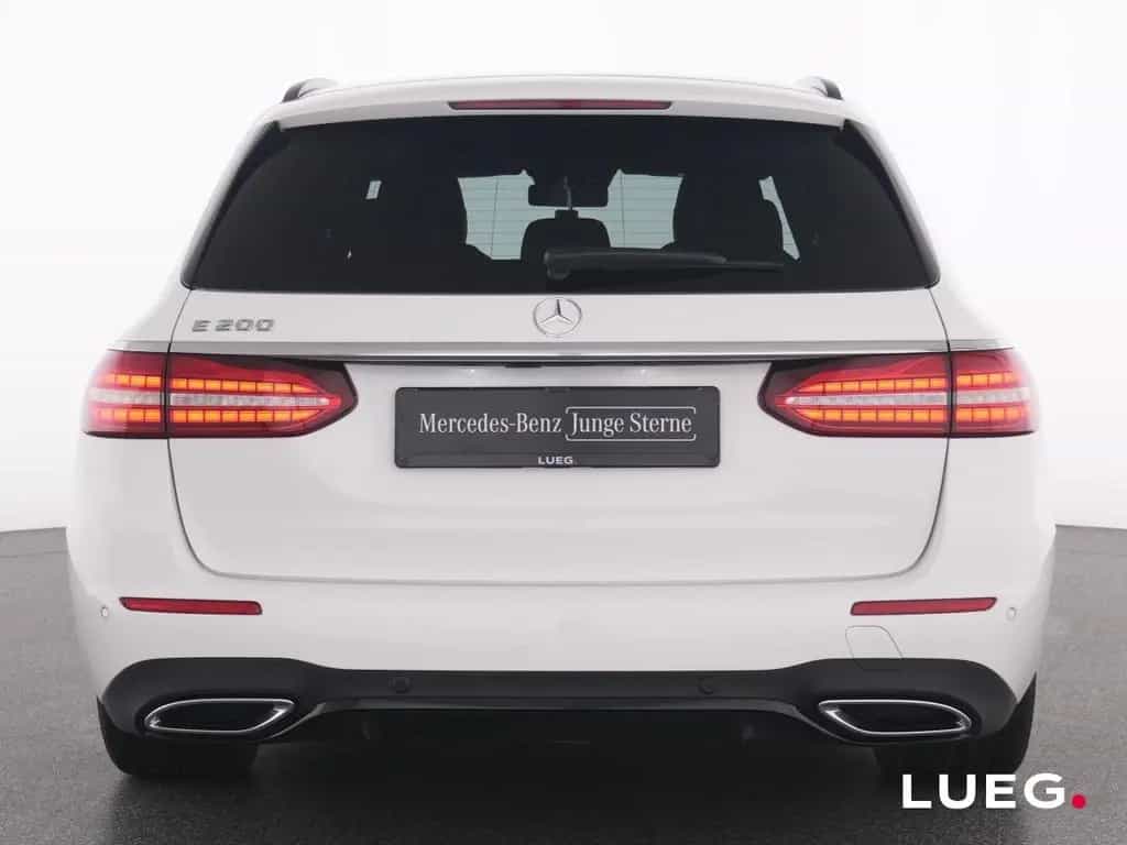 Mercedes-Benz E 200 T AMG+MBUXHighEd+Pano+LED-HP+Night+Mem+RFK 04/2022-photo-14