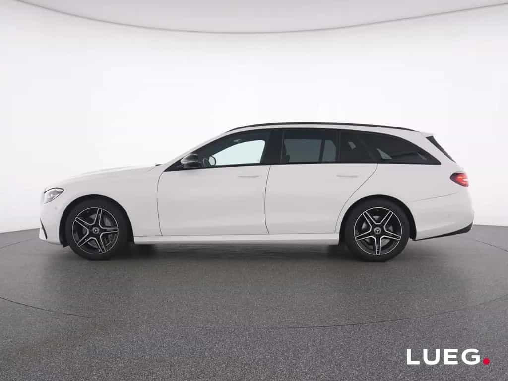 Mercedes-Benz E 200 T AMG+MBUXHighEd+Pano+LED-HP+Night+Mem+RFK 04/2022-photo-9