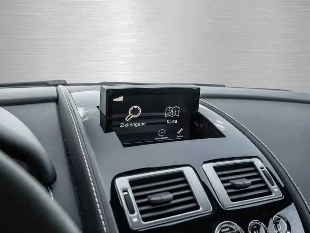 Aston Martin V8 Vantage S Sportshift SP10 06/2015-photo-11