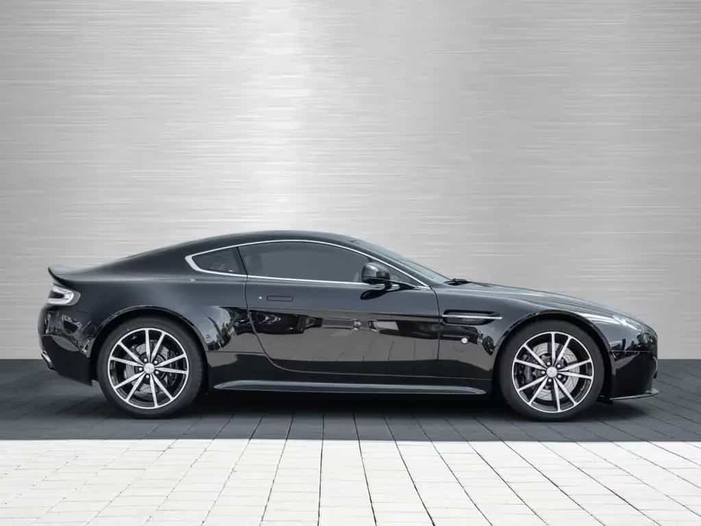 Aston Martin V8 Vantage S Sportshift SP10 06/2015-photo-2