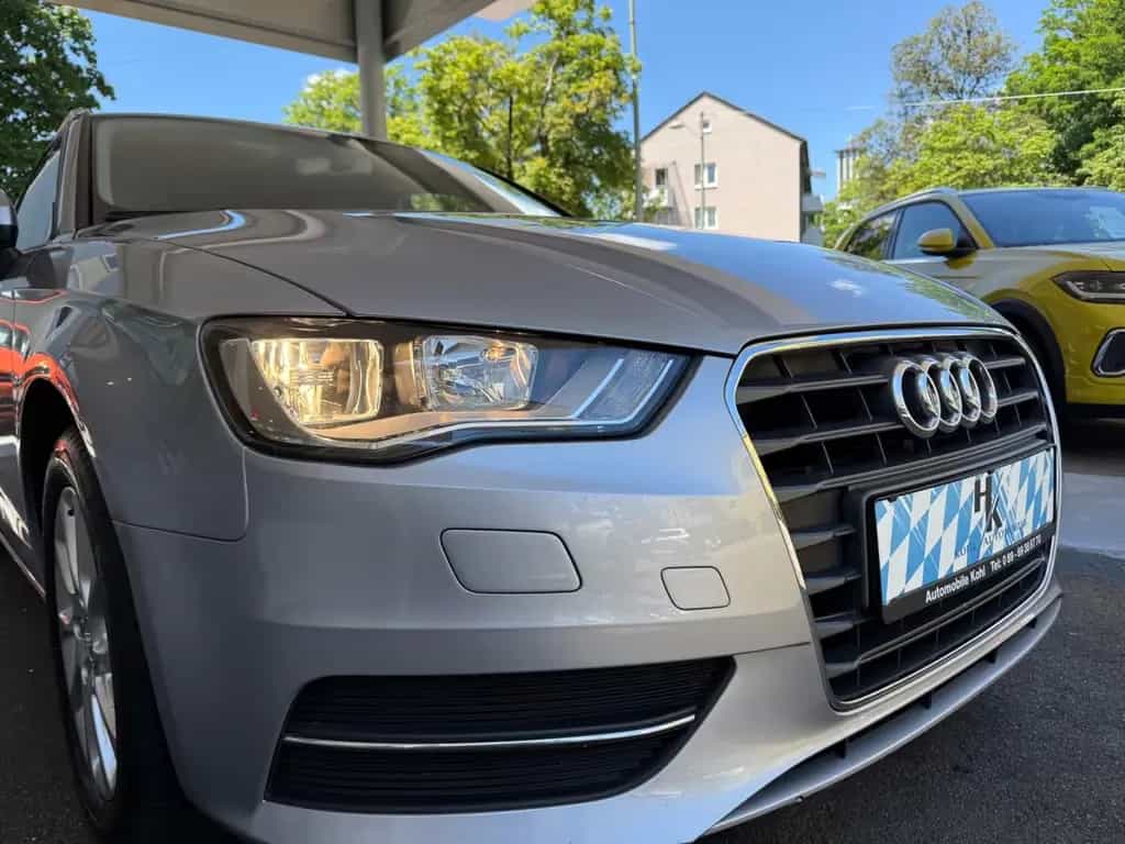 Audi A3 Sportback attraction 03/2016-photo-2