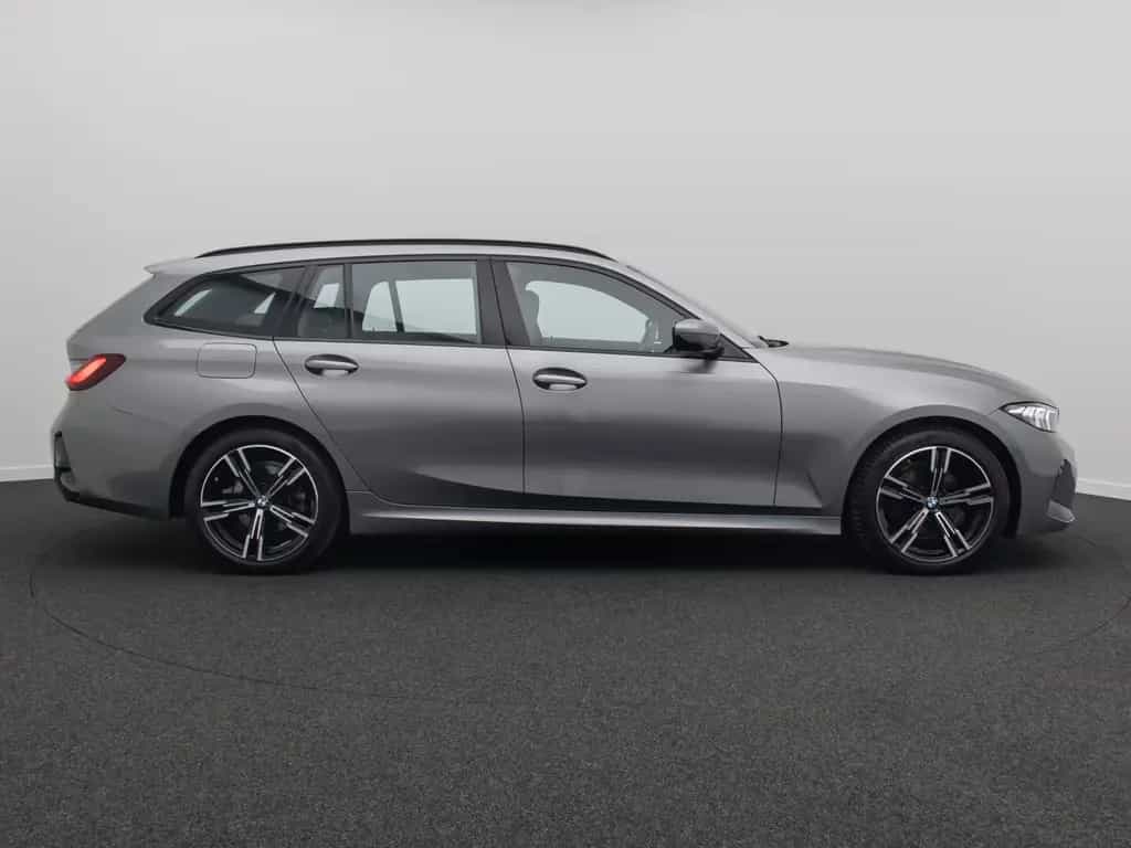 BMW 320 d xD M Sport Komfort DAB Cockpit+ Geschwindig 02/2023-photo-4