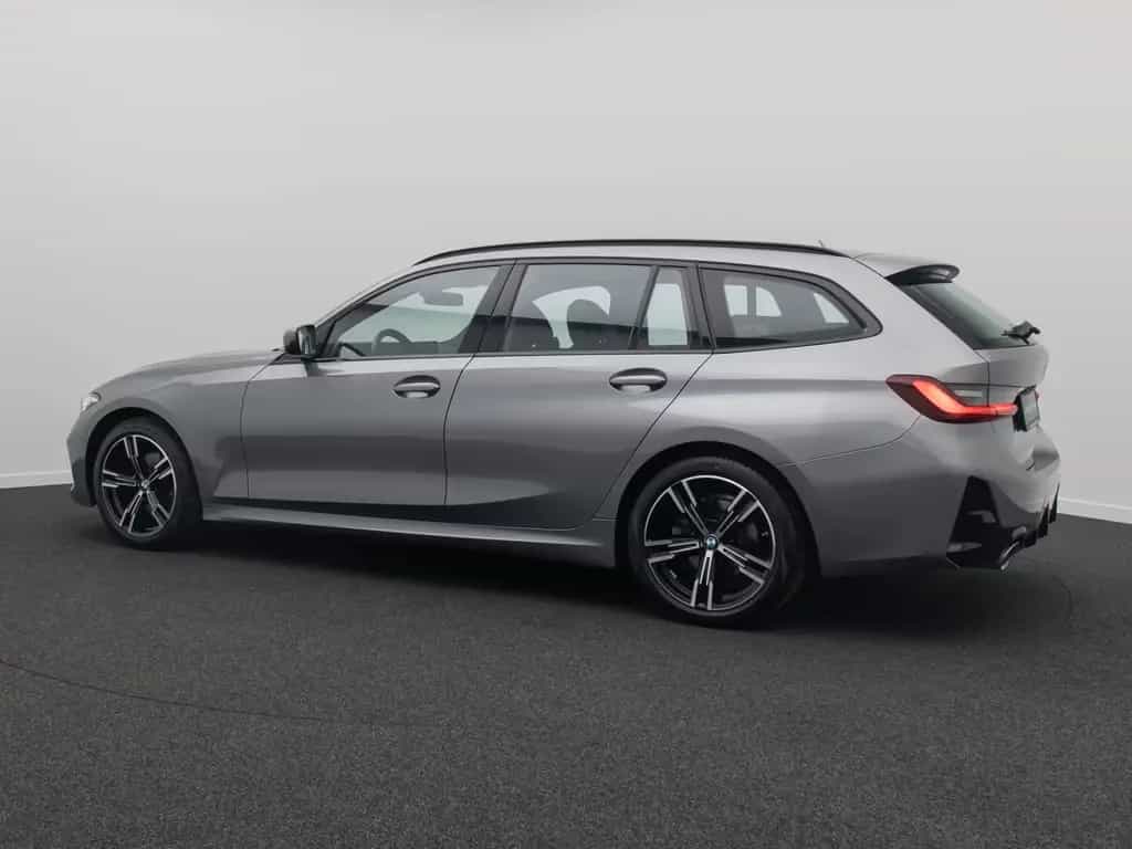 BMW 320 d xD M Sport Komfort DAB Cockpit+ Geschwindig 02/2023-photo-9