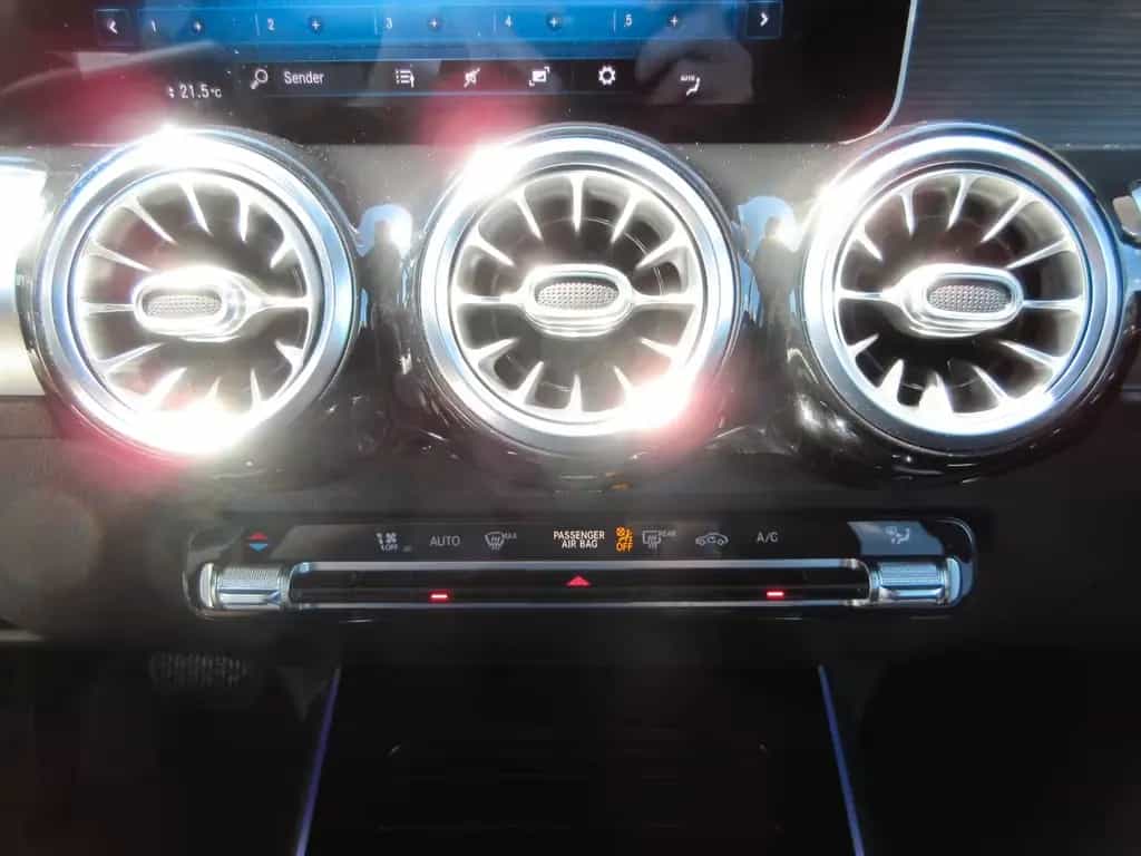 Mercedes-Benz GLB 200 Progressive 7G LED Navi Kamera Ambi Spur 04/2021-photo-20