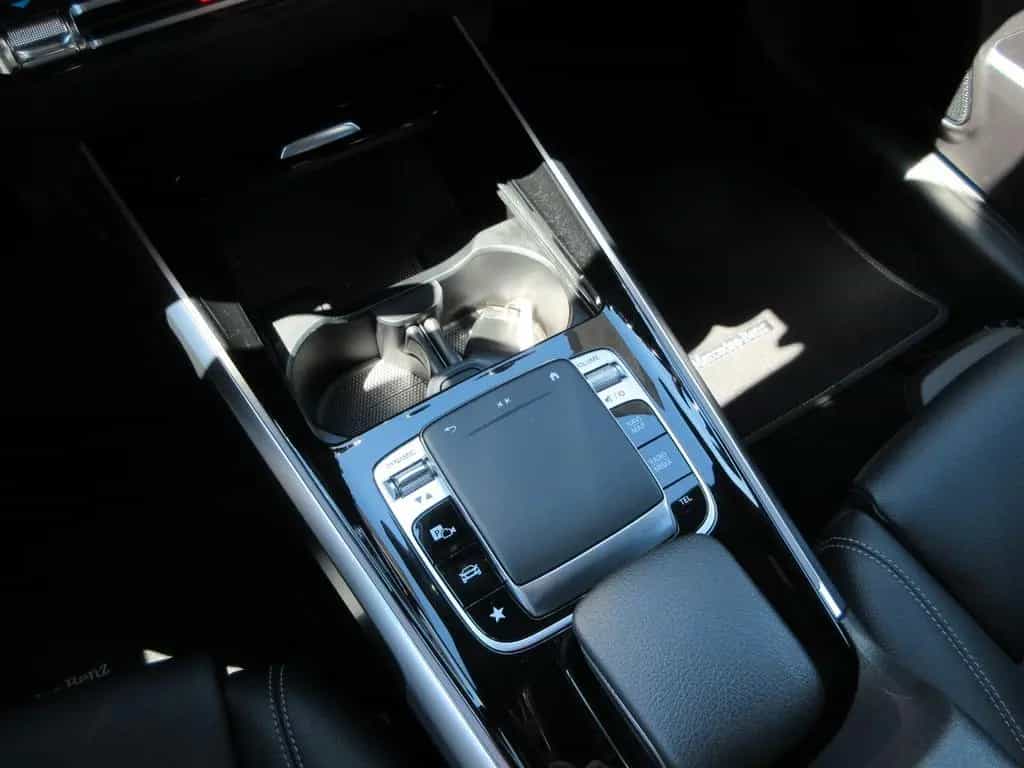 Mercedes-Benz GLB 200 Progressive 7G LED Navi Kamera Ambi Spur 04/2021-photo-21