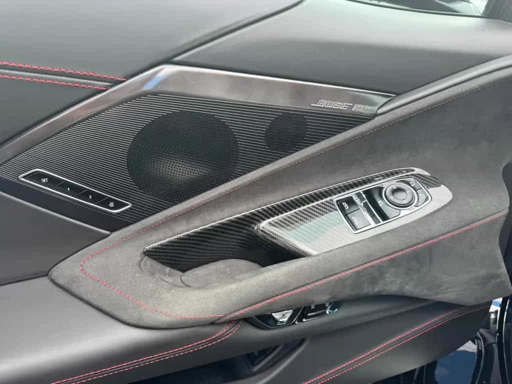 Corvette C8 6.2L V8 Coupe LT3/Z51/Lift/Bose/Carbon 12/2023-photo-16