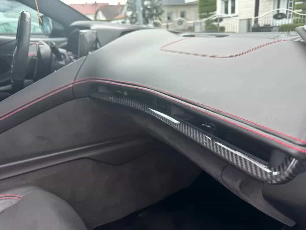 Corvette C8 6.2L V8 Coupe LT3/Z51/Lift/Bose/Carbon 12/2023-photo-18