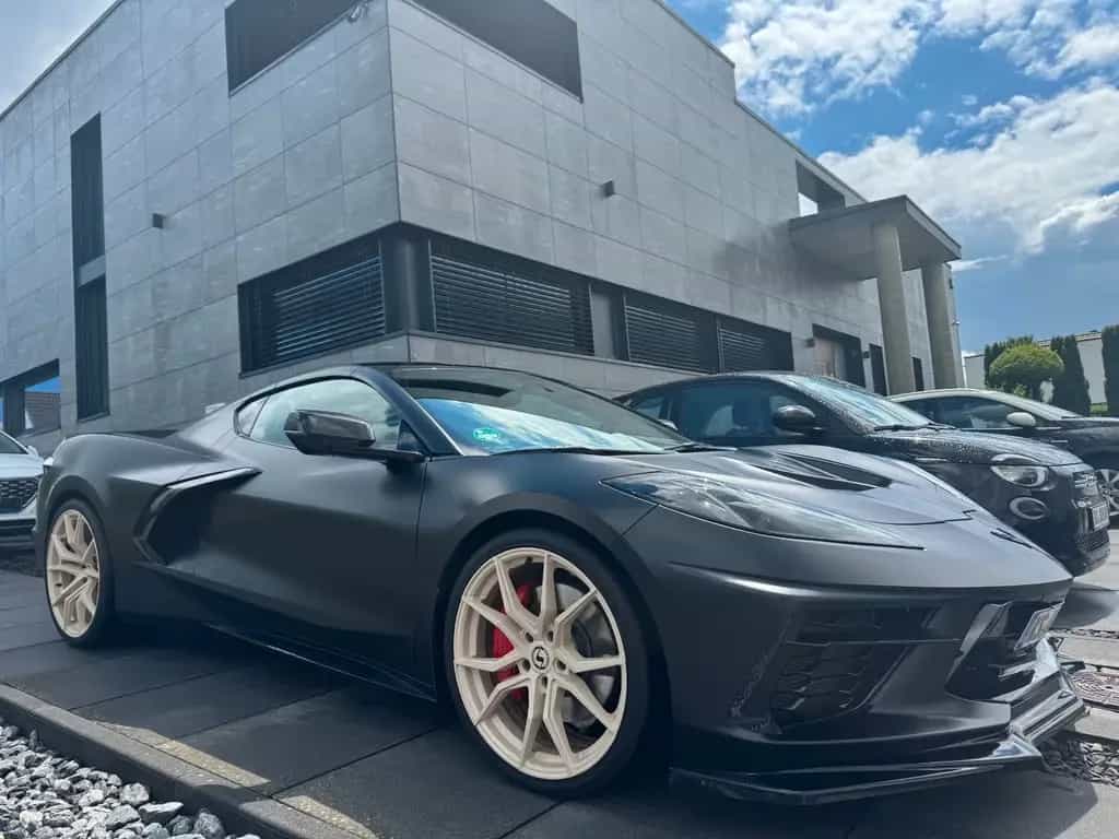 Corvette C8 6.2L V8 Coupe LT3/Z51/Lift/Bose/Carbon 12/2023-photo-3