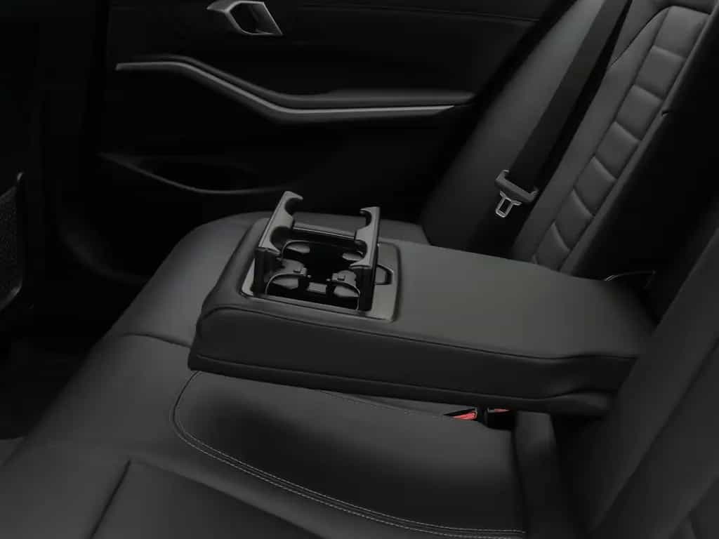 BMW 330 i DigitalKey DAB Komfort HiFi Leder 18Zoll 11/2022-photo-27