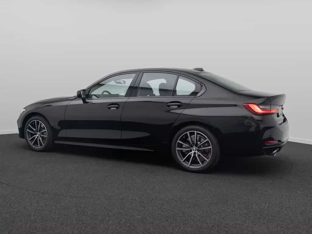 BMW 330 i DigitalKey DAB Komfort HiFi Leder 18Zoll 11/2022-photo-9