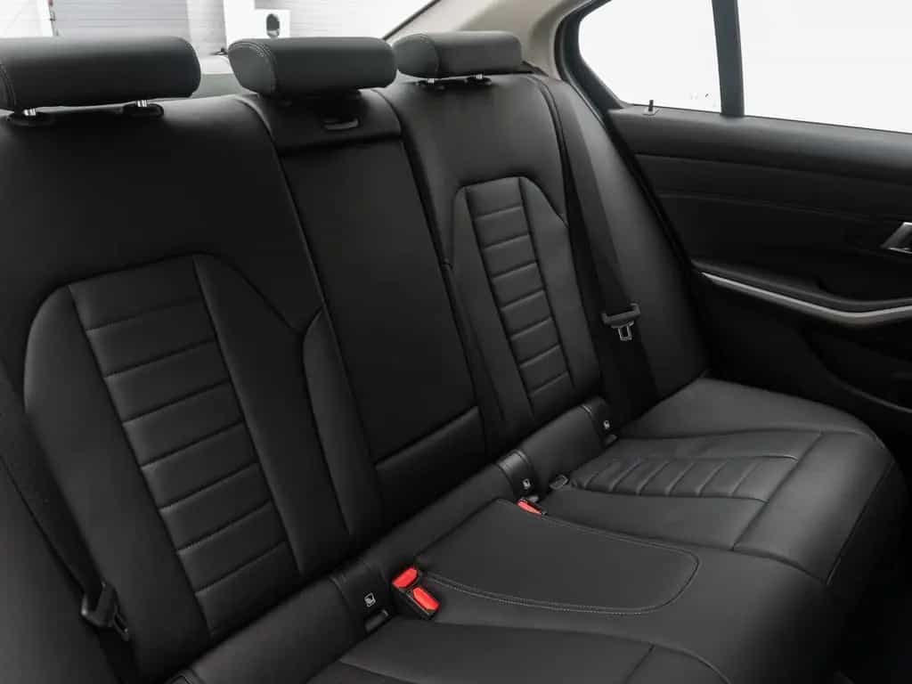 BMW 330 i xD Komfort DAB HiFi Leder M Sport 19Zoll 10/2022-photo-26