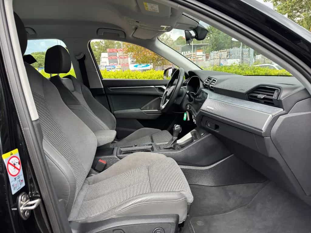 Audi Q3 40 TFSI quattro 1 Hand* S-Line* TOP* 07/2019-photo-17