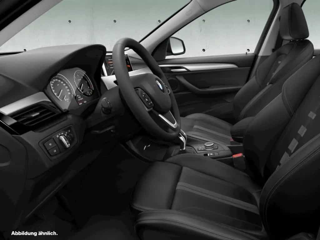 BMW X1 sDrive20d Advantage " PDC v+h - LED Navi SH K 02/2021-photo-2